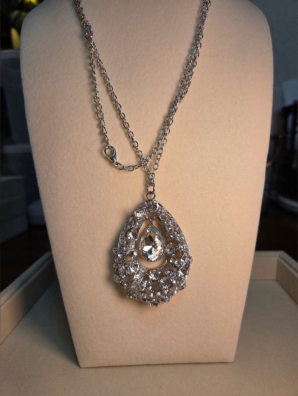 Silver Teardrop Faceted Crystal Pendant Necklace